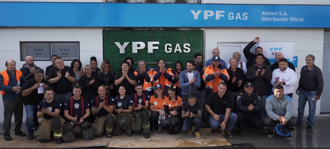 Simulacro de Siniestro Vial en el Depósito de Akitom SA, Distribuidor Oficial de YPF Gas